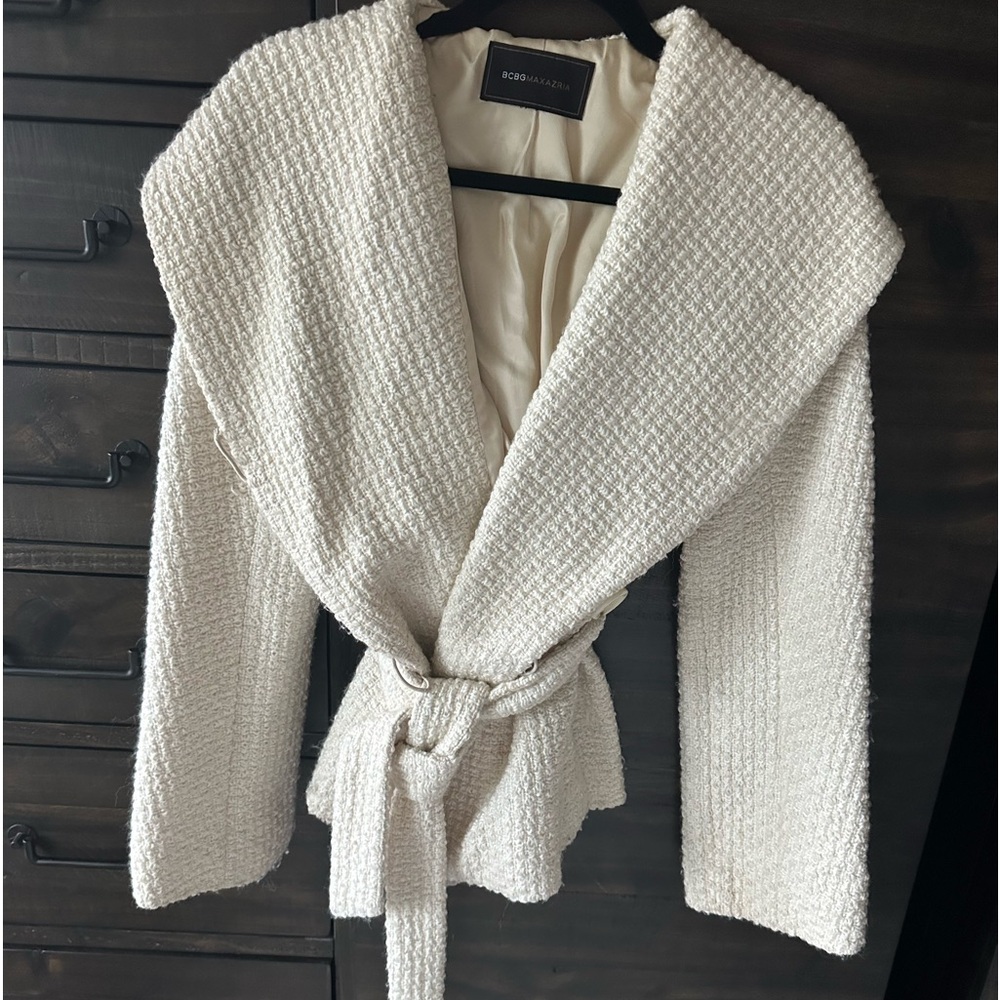 BCBG short coat with hoodie